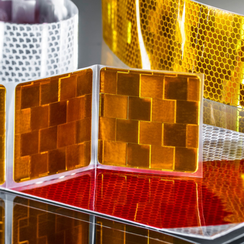 Ultra Reflex Automotive Lighting V8000 141mmx45